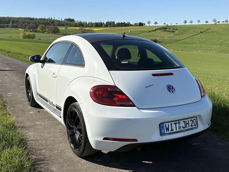 Second-hand VW Beetle Basis 105 CP (77 kW) 2013 Alb Hatchback
