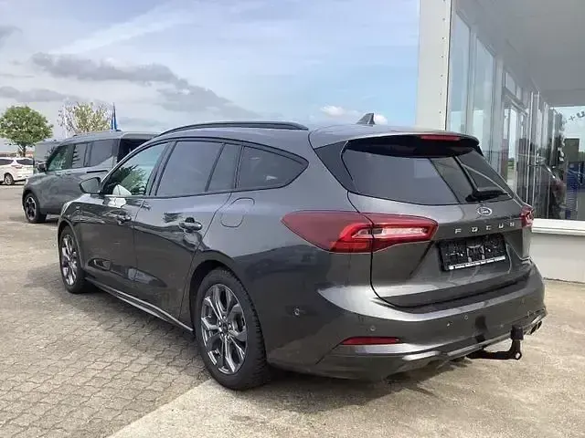 Gebraucht Ford Focus ST-Line X 155 PS (114 kW) 2024 Andere Limousine