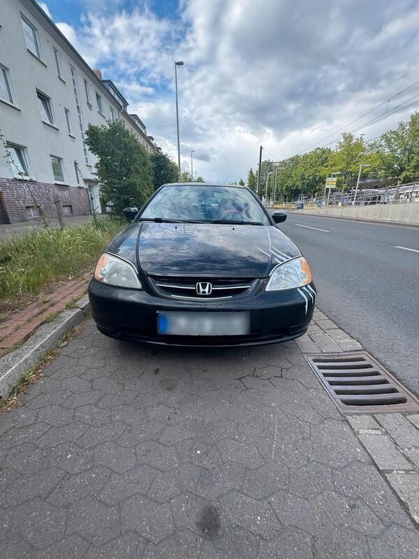 Schwarz Gebraucht 2002 Honda Civic Limousine | 750 € - Bild 1/4