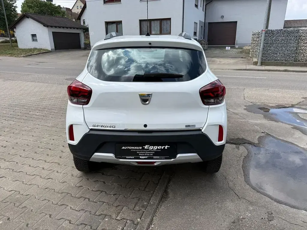 Gebraucht Dacia Spring Comfort 33 kW (45 PS) 2022 Weiß Kleinwagen