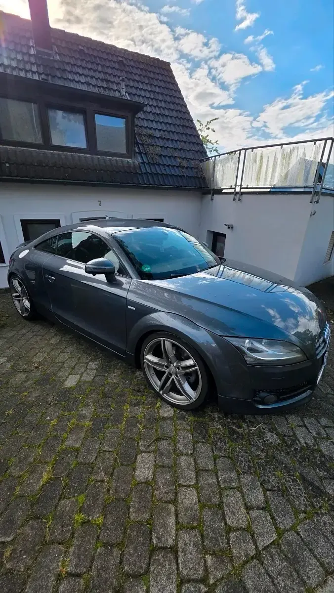 Second-hand Audi TT Premium 260 CP (191 kW) 2008 Gri Coupe