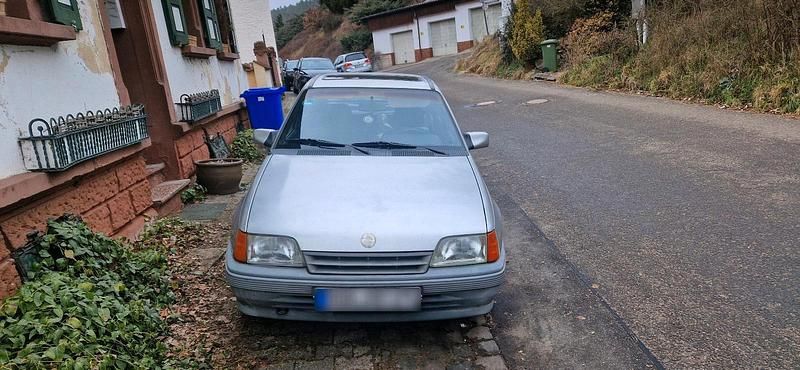 Gebraucht Opel Kadett 60 PS (44 kW) 1991 Silber Kleinwagen