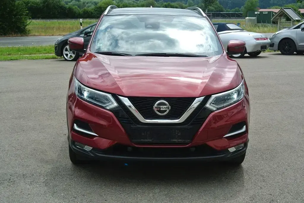 Gebraucht Nissan Qashqai Akari 140 PS (102 kW) 2021 Rot SUV