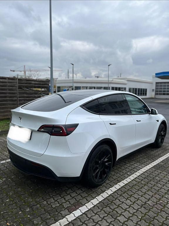 Gebraucht Tesla Model Y RWD 188 kW (256 PS) 2023 Weiß SUV
