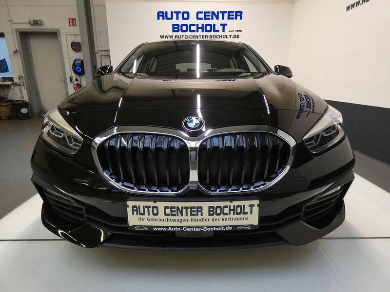 Schwarz Gebraucht 2023 BMW 118 Advantage Kleinwagen | 23.900 € (Fairer Preis) - Bild 1/4