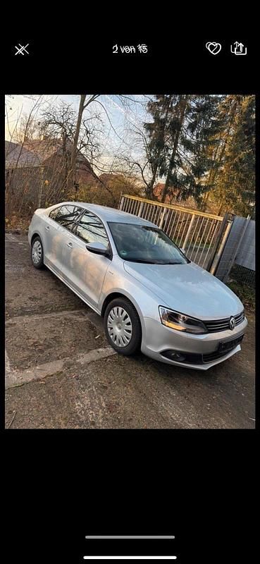Silber Gebraucht 2013 VW Jetta Limousine | 11.500 € (Etwas zu teuer) - Bild 1/4