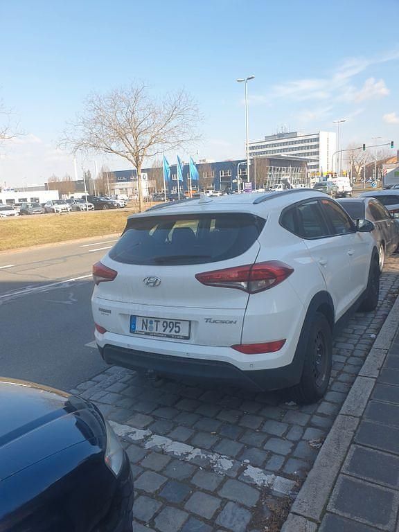 Gebraucht Hyundai Tucson 141 PS (103 kW) 2017 Weiß SUV