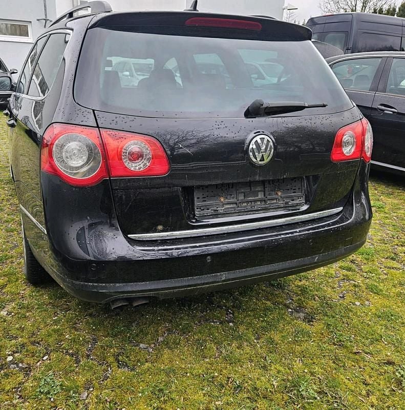 Gebraucht VW Passat 140 PS (102 kW) 2006 Schwarz Kombi
