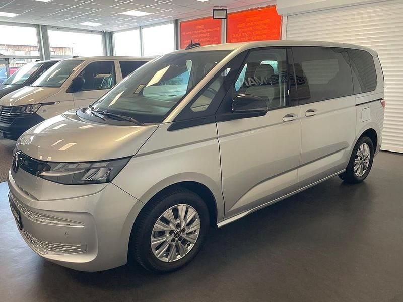 Second-hand VW Multivan 150 CP (110 kW) 2022 Argintiu Monovolum