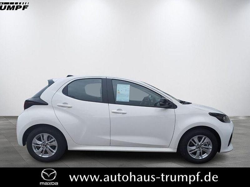 Neu Mazda 2 Center-Line 116 PS (85 kW) 2025 Weiss Kleinwagen