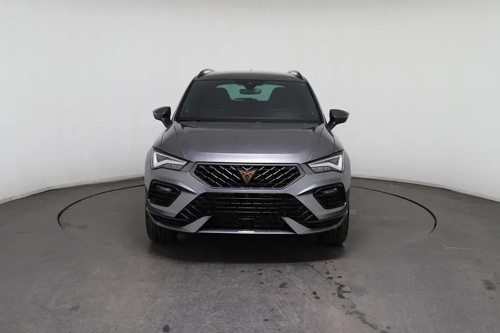 Neu Cupra Ateca 150 PS (110 kW) 2026 Grau SUV