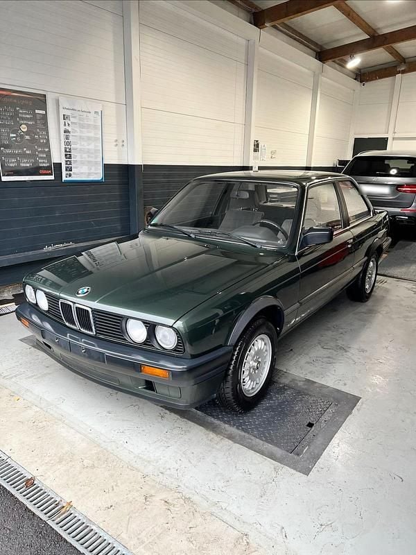 Gebraucht BMW 316 102 PS (75 kW) 1989 Grün Coupé