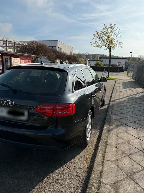 Gebraucht Audi A4 140 PS (102 kW) 2008 Schwarz Kombi