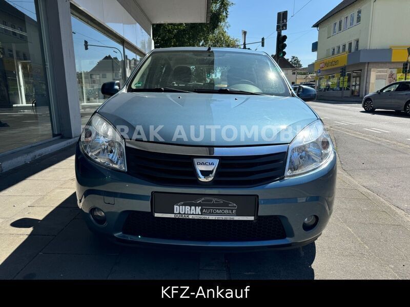 Blau Gebraucht 2009 Dacia Sandero Lauréate Kleinwagen | 1.999 € (Fairer Preis) - Bild 1/4