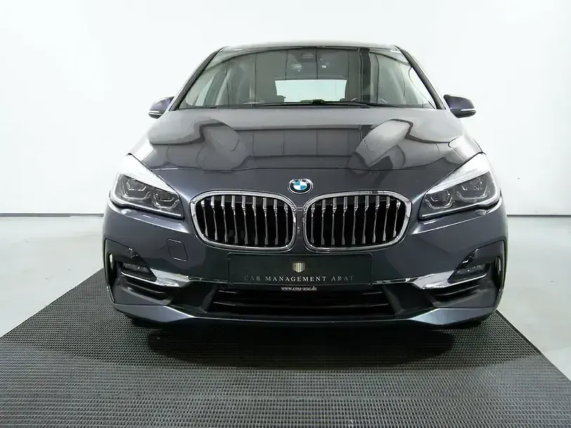 Gebraucht BMW 218 Active Tourer Luxury Line 150 PS (110 kW) 2020 Grau Van / Kleinbus