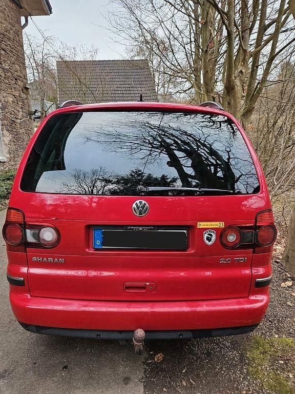 Gebraucht VW Sharan United 140 PS (102 kW) 2009 Rot Van / Kleinbus