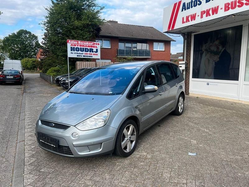 Gebraucht Ford S-MAX Titanium 175 PS (128 kW) 2008 Silber Van / Kleinbus