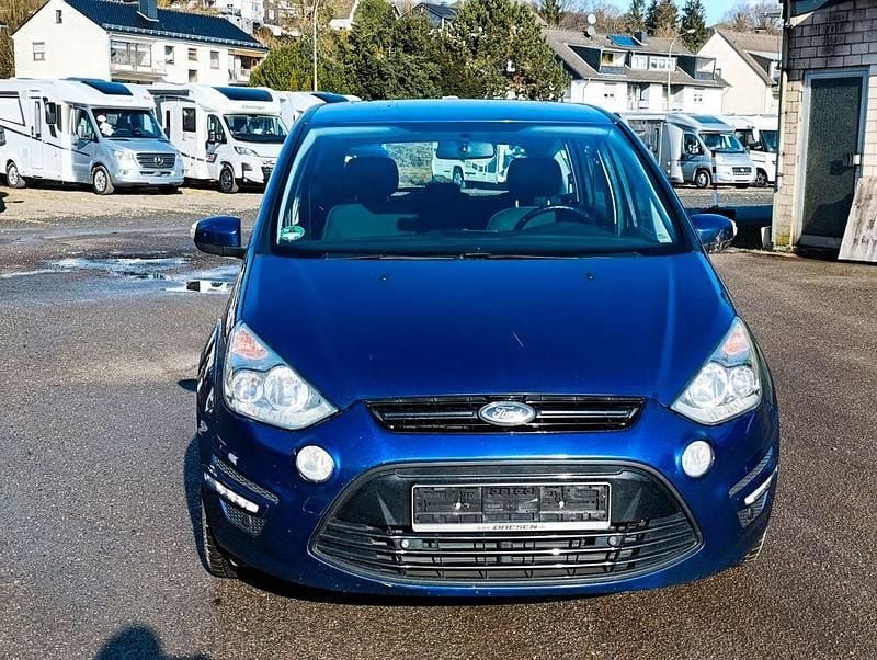 Gebraucht Ford S-MAX Business Edition 163 PS (119 kW) 2015 Blau Van / Kleinbus