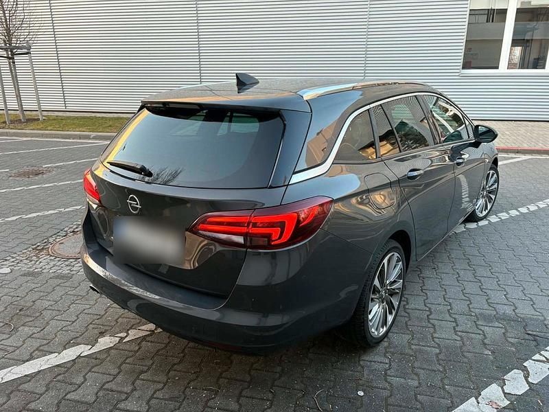 Gebraucht Opel Astra 160 PS (117 kW) 2016 Grau Kombi