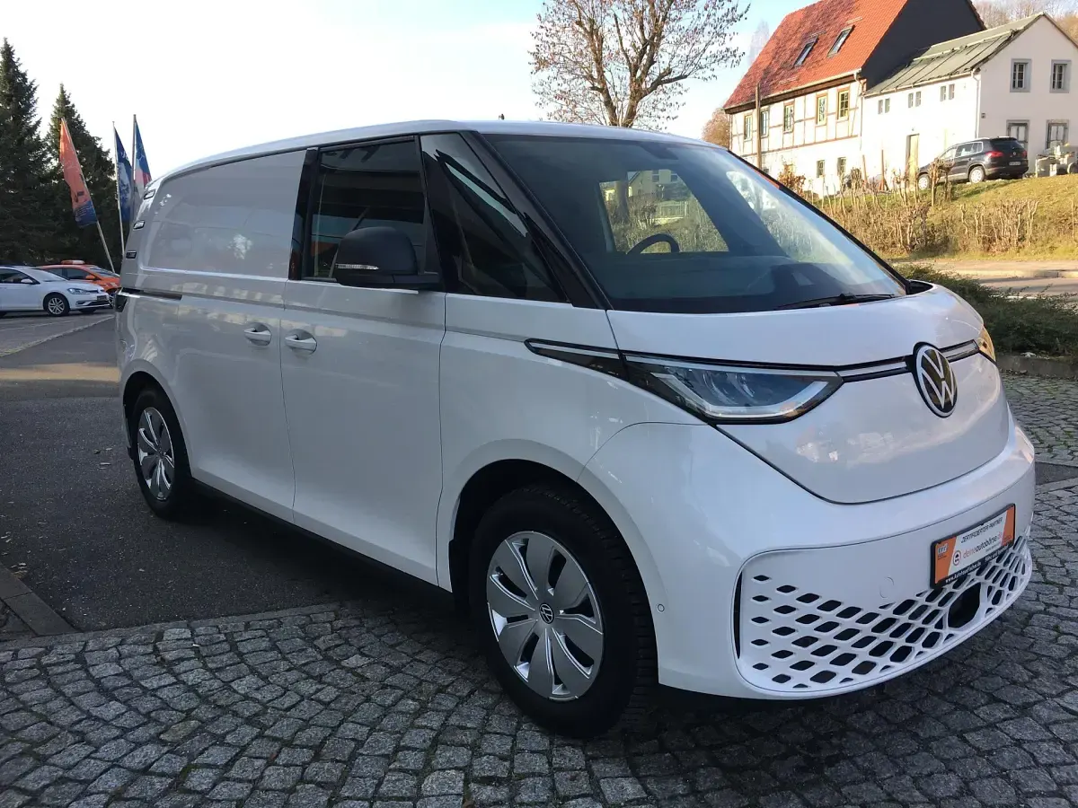 Gebraucht VW ID. Buzz Basis 150 kW (204 PS) 2022 Candyweiß Van / Kleinbus