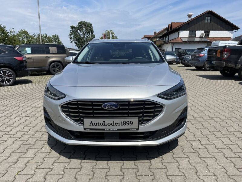 Silber Gebraucht 2023 Ford Focus Kombi | 21.590 € (Guter Preis) - Bild 1/4