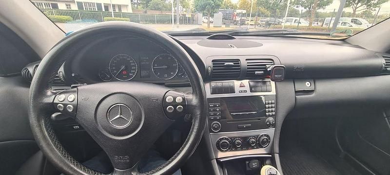 Gebraucht Mercedes CL200 120 PS (88 kW) 2008 Silber Coupé