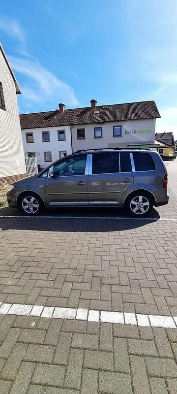 Gebraucht VW Touran Conceptline 140 PS (102 kW) 2009 Van / Kleinbus
