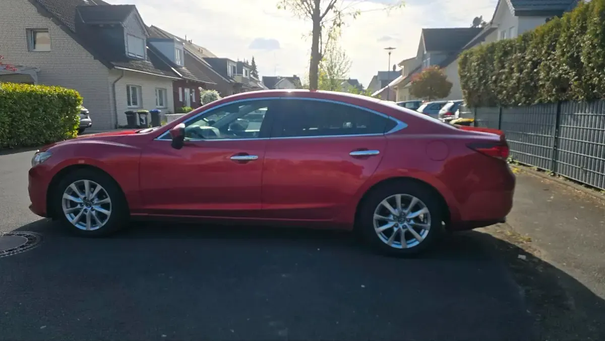 Gebraucht Mazda 6 150 PS (110 kW) 2013 Rot Limousine