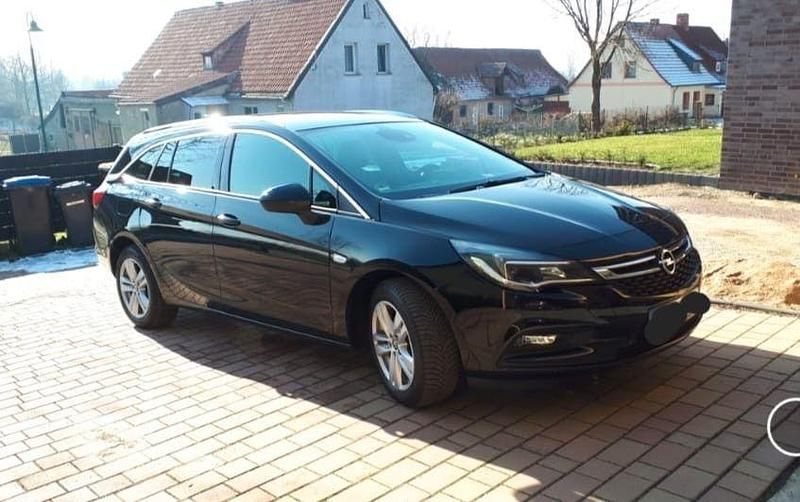 Gebraucht Opel Astra Active 160 PS (117 kW) 2016 Schwarz Kombi