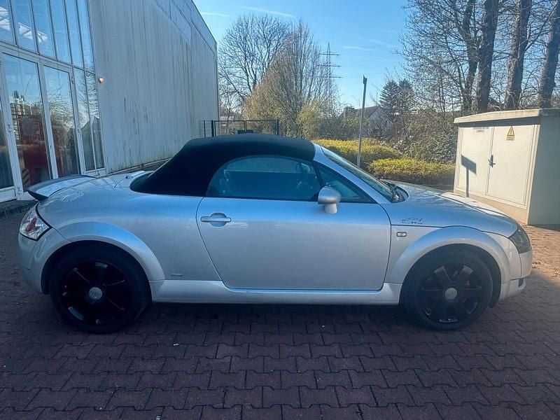 Gebraucht Audi TT Roadster 179 PS (131 kW) 2000 Silber Cabrio