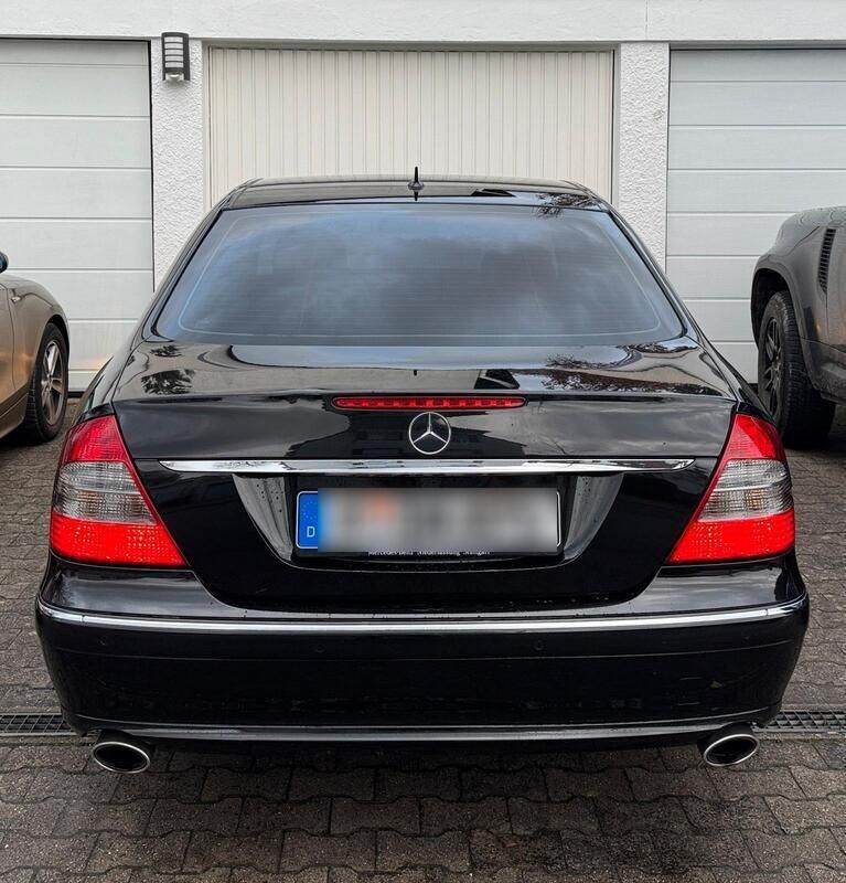 Schwarz Gebraucht 2007 Mercedes E280 Elegance Limousine | 10.500 € - Bild 1/4