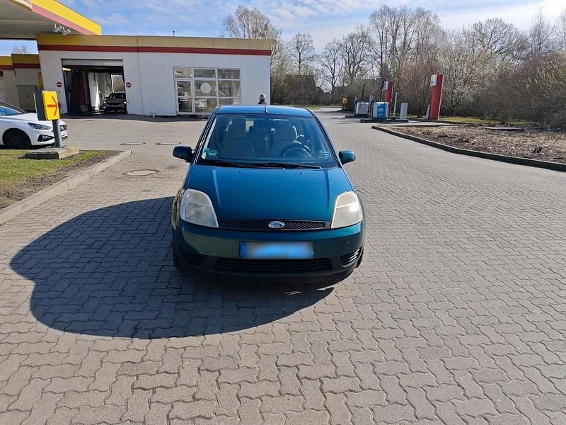 Gebraucht Ford Fiesta 60 PS (44 kW) 2002 Grün Kleinwagen
