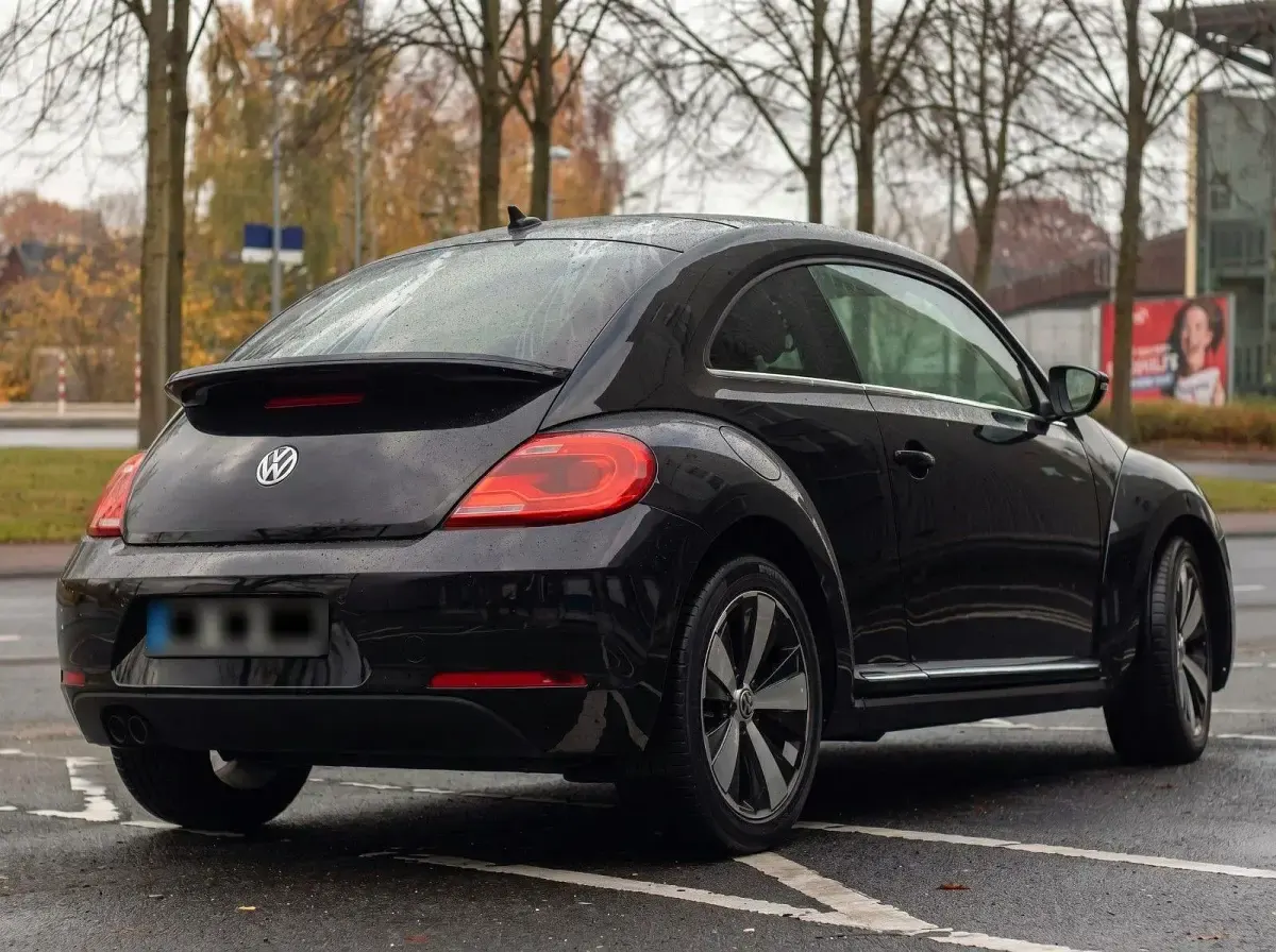 Gebraucht VW Beetle Sport 160 PS (117 kW) 2013 Schwarz Kleinwagen