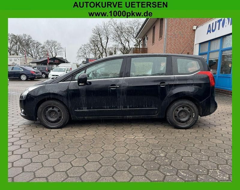 Gebraucht Peugeot 5008 111 PS (81 kW) 2011 Schwarz Van / Kleinbus