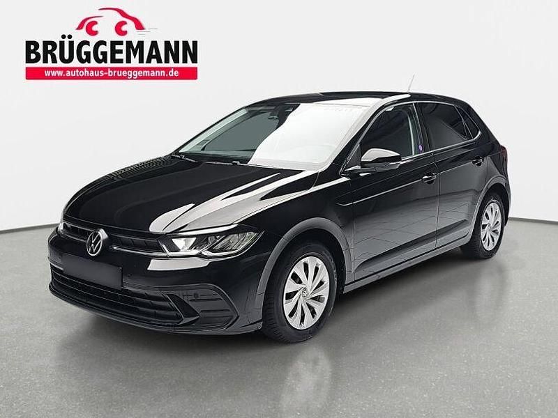 Deep black perleffekt Gebraucht 2023 VW Polo Life Kleinwagen | 19.490 € (Fairer Preis) - Bild 1/4
