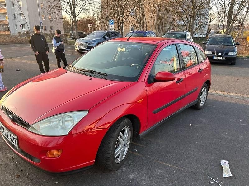 Gebraucht Ford Focus 75 PS (55 kW) 2001 Rot Kleinwagen