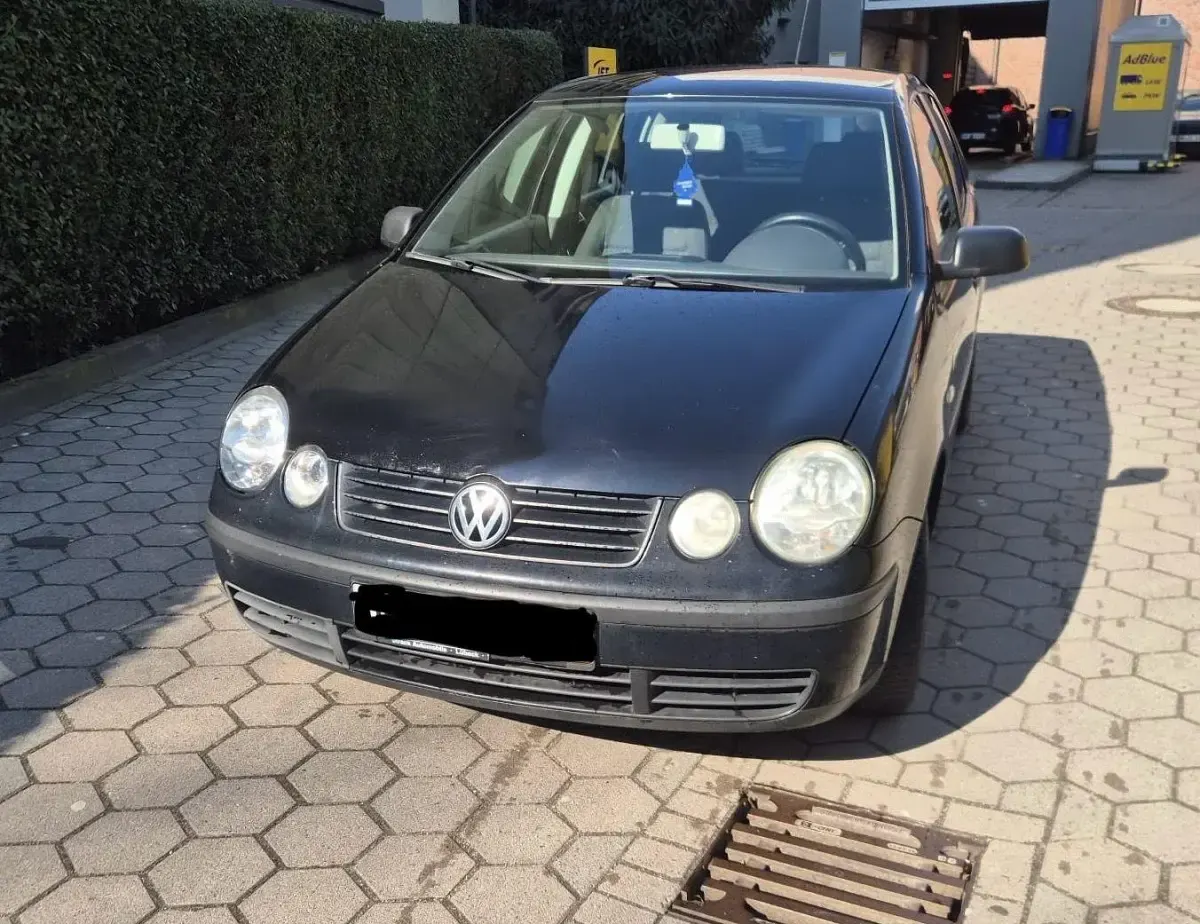 Gebraucht VW Polo 65 PS (47 kW) 2003 Schwarz Limousine