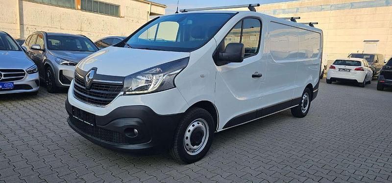 Gebraucht Renault Trafic Komfort 145 PS (106 kW) 2022 Gletscherweiss Van / Kleinbus