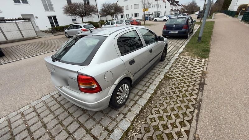 Gebraucht Opel Astra 101 PS (74 kW) 1999 Grau Limousine