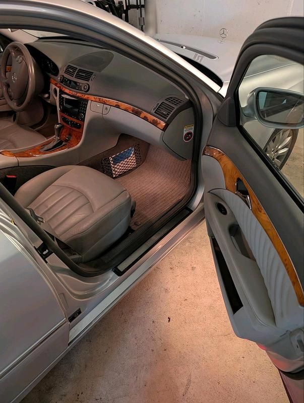 Gebraucht Mercedes E280 250 PS (183 kW) 2007 Silber Limousine