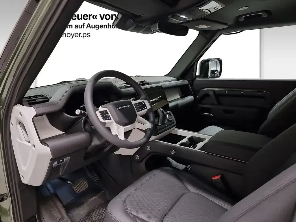 Neu Land Rover Defender 249 PS (183 kW) 2026 Grün SUV
