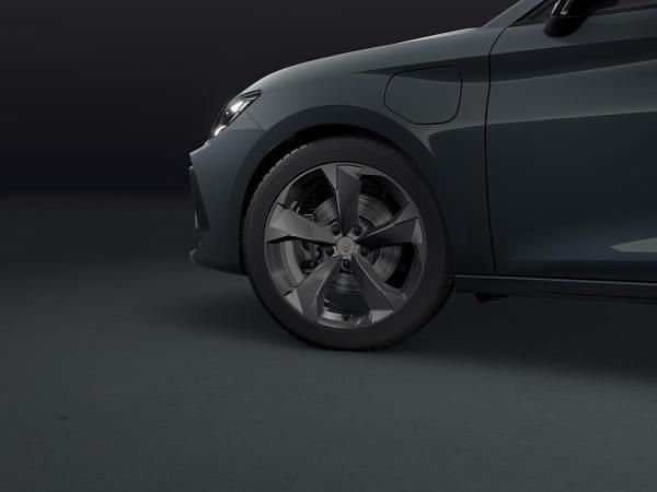 Neu Cupra Leon 204 PS (150 kW) 2025 Blau (fiord blau metallic) Kombi