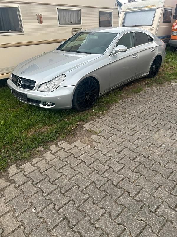 Silber Gebraucht 2008 Mercedes CLS320 Coupé | 3.850 € (Superpreis) - Bild 1/4