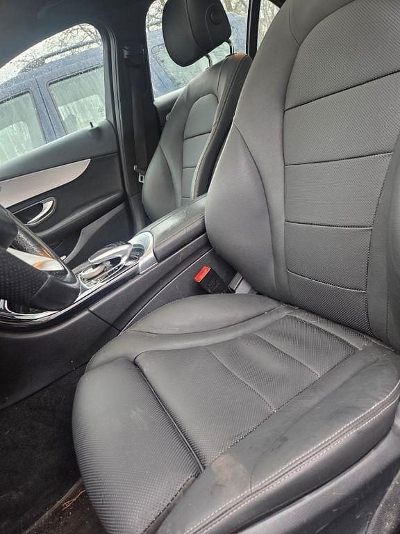 Gebraucht Mercedes C250 Avantgarde 204 PS (150 kW) 2016 Grau Limousine