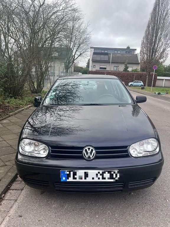 Gebraucht VW Golf IV Basis 75 PS (55 kW) 2001 Schwarz Kombi