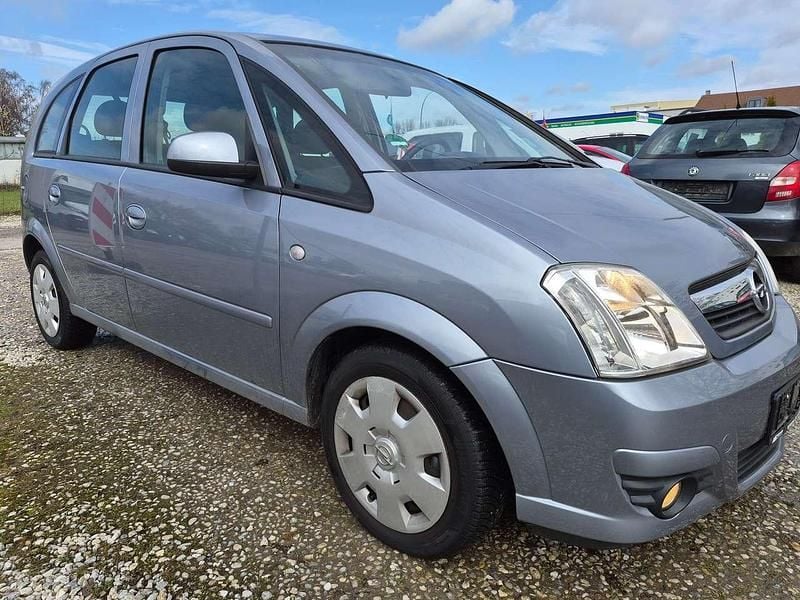 Gebraucht Opel Meriva Edition 90 PS (66 kW) 2006 Lichtsilber m2 Van / Kleinbus