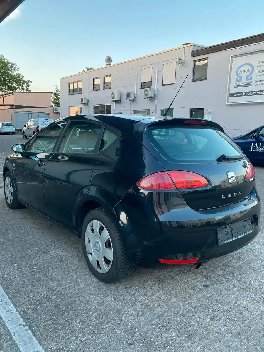 Gebraucht Seat Leon 101 PS (74 kW) 2006 Schwarz Kleinwagen
