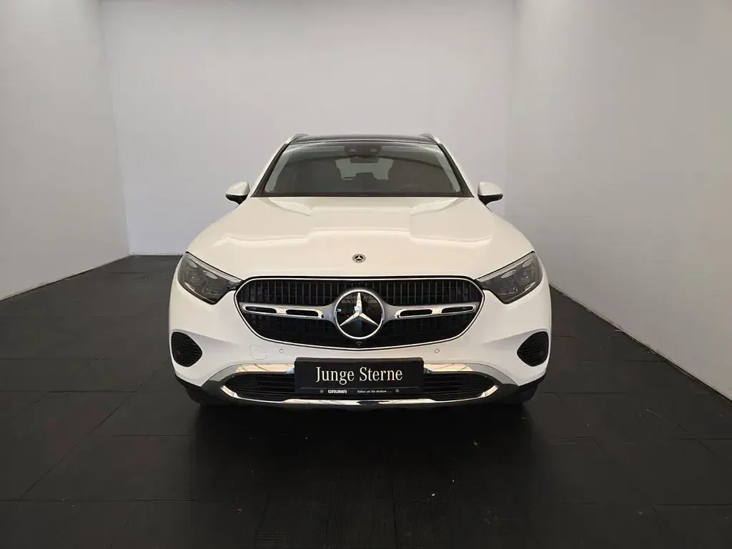 Gebraucht Mercedes GLC300de Avantgarde 197 PS (144 kW) 2023 Weiß SUV