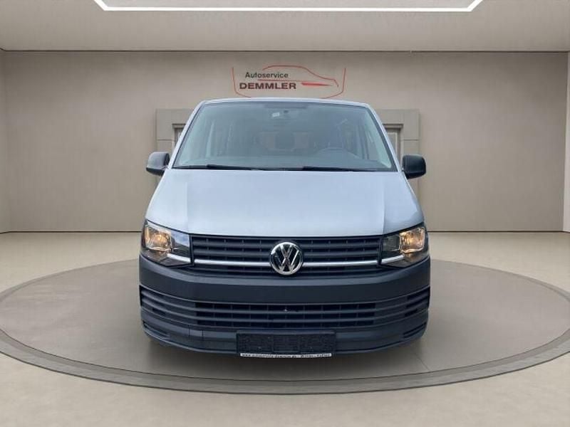 Usado VW T6 102 HP (75 kW) 2016 Prateado Van