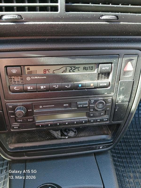 Gebraucht VW Passat 101 PS (74 kW) 1998 Silber Limousine